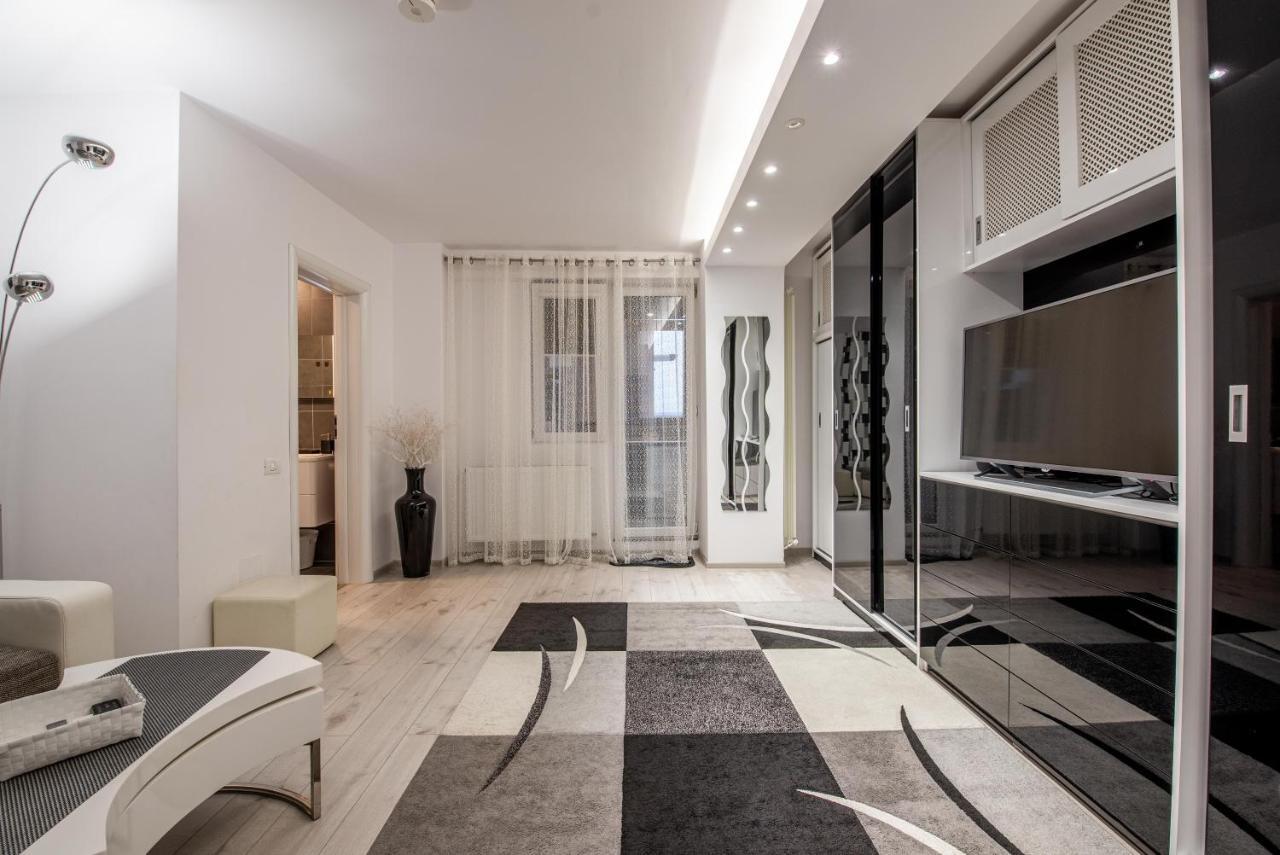 Studio Residence Militari M2 Bucarest Exterior foto